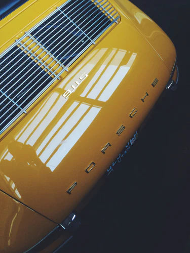 Porsche Швейцария и London Retail Group